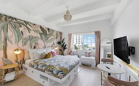 Ocean Spray Hotel